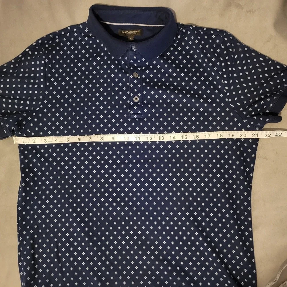 Banana Republic Men's Navy Blue L Polo Shirt Short Sleeve Collared Geometric